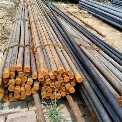 5mm ~ 200mm Carbon Steel Bar ASTM C45 S4c Ck45 Pengelasan Mulus Permukaan Paduan Ringan