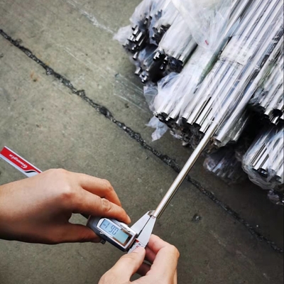 Harga yang bagus 201 Pipa Stainless Steel Pipa Stainless Steel Mulus Tabung Baja Bulat ASTM 304 316L 410 420 Pipa Cold Rolled on line